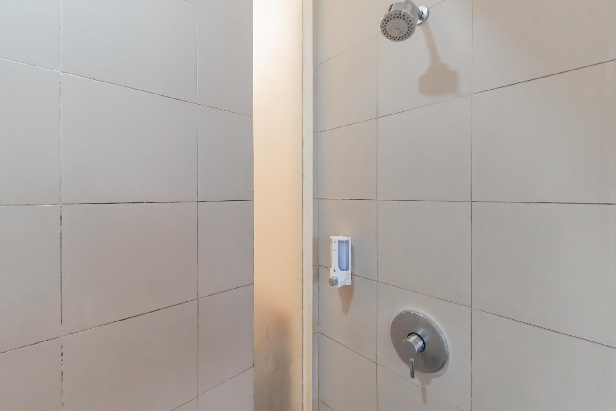 Reddoorz Plus @ Cipaganti Street 3 반둥 외부 사진