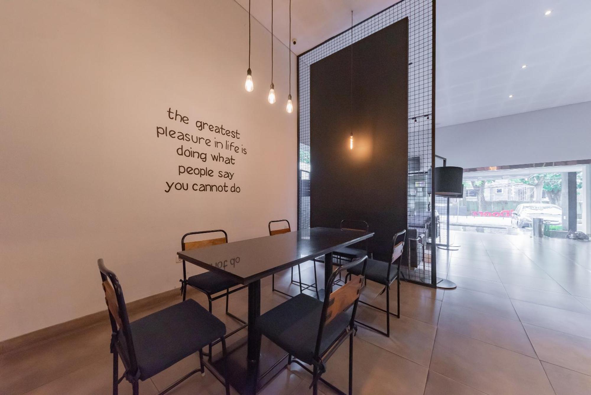 Reddoorz Plus @ Cipaganti Street 3 반둥 외부 사진